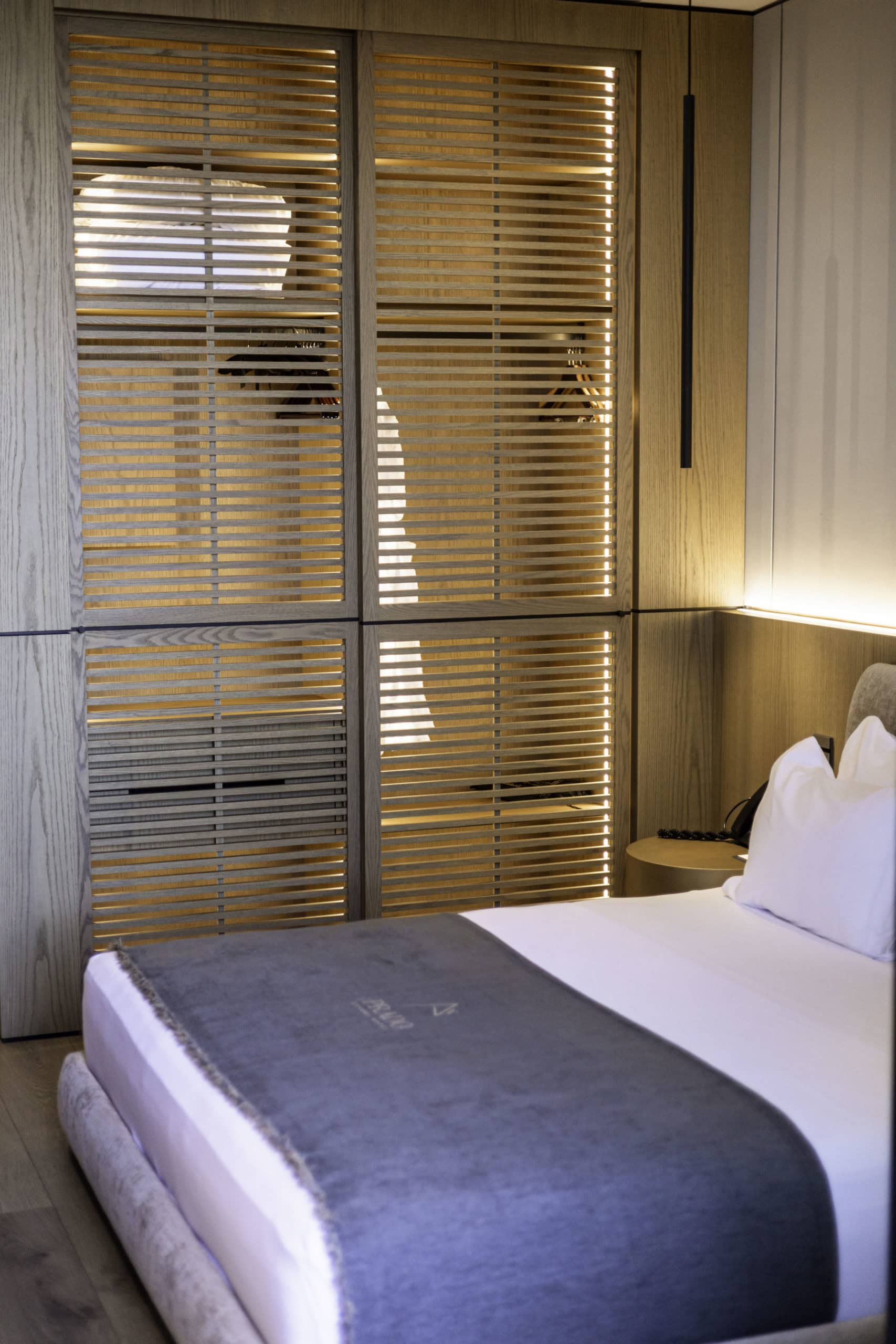 prado_luxury_hotel_room_standard-with-jacuzzi-4