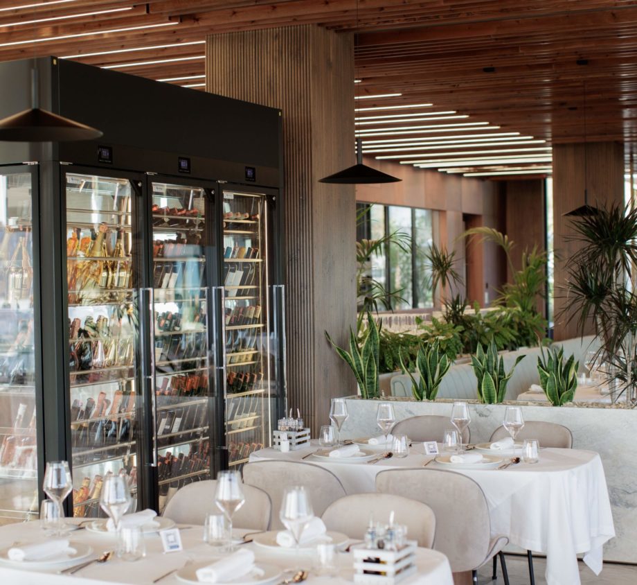 prado-5-star-restaurant-inner-view