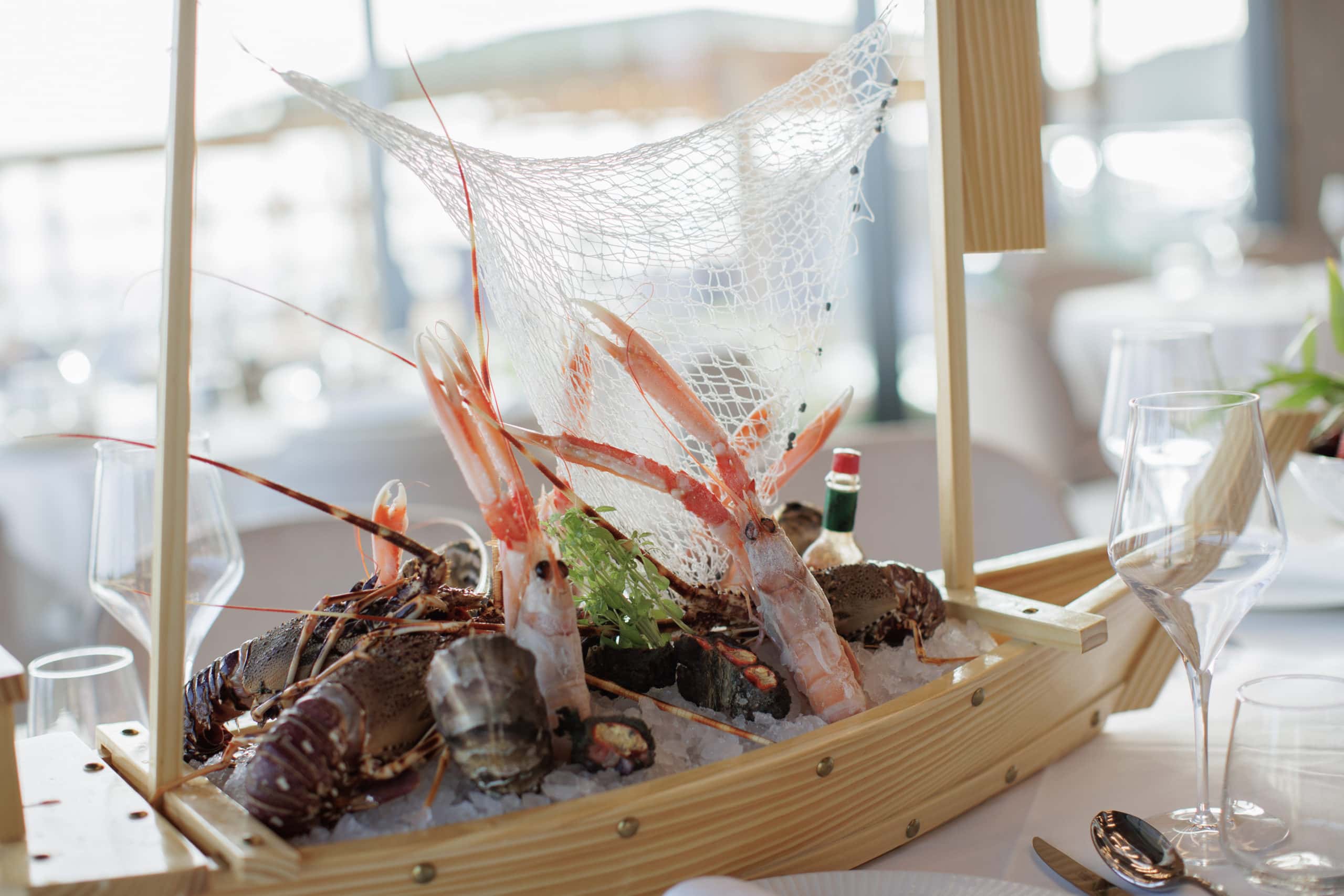 prado_restaurant_lobster_dish_display
