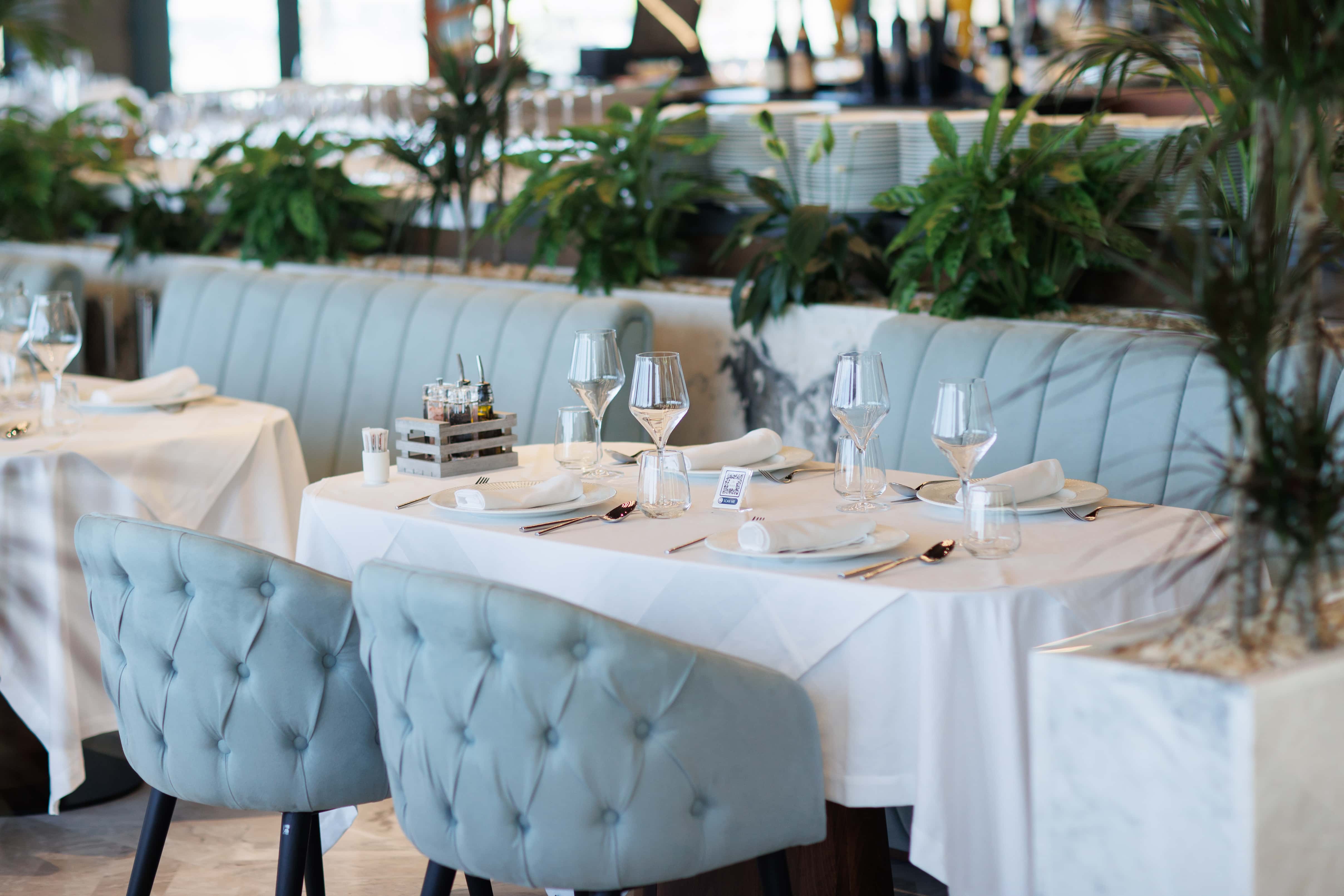 prado_luxury_hotel_restaurant_reserved_table