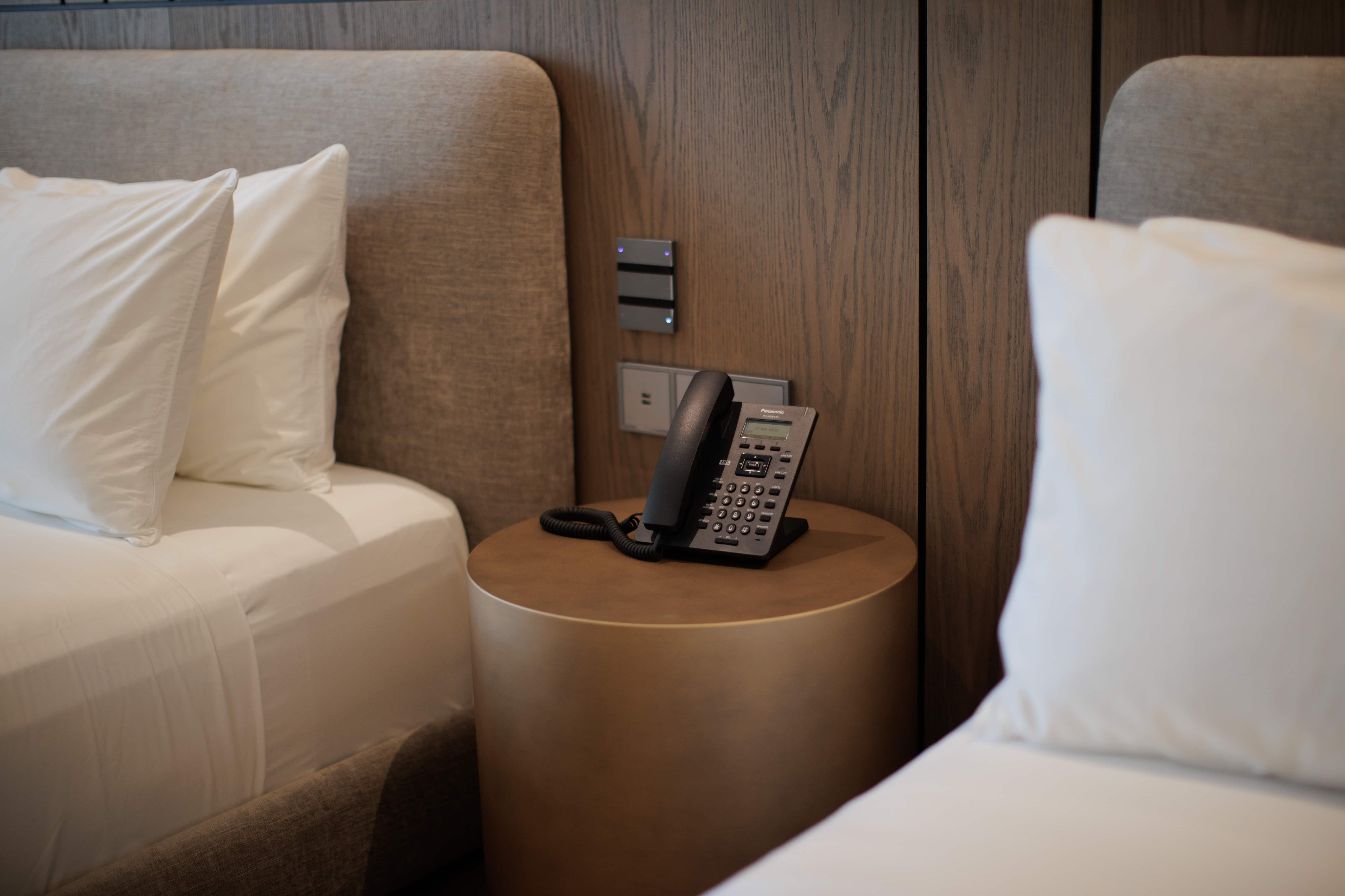 prado_luxury_hotel_room_family_suite_phone