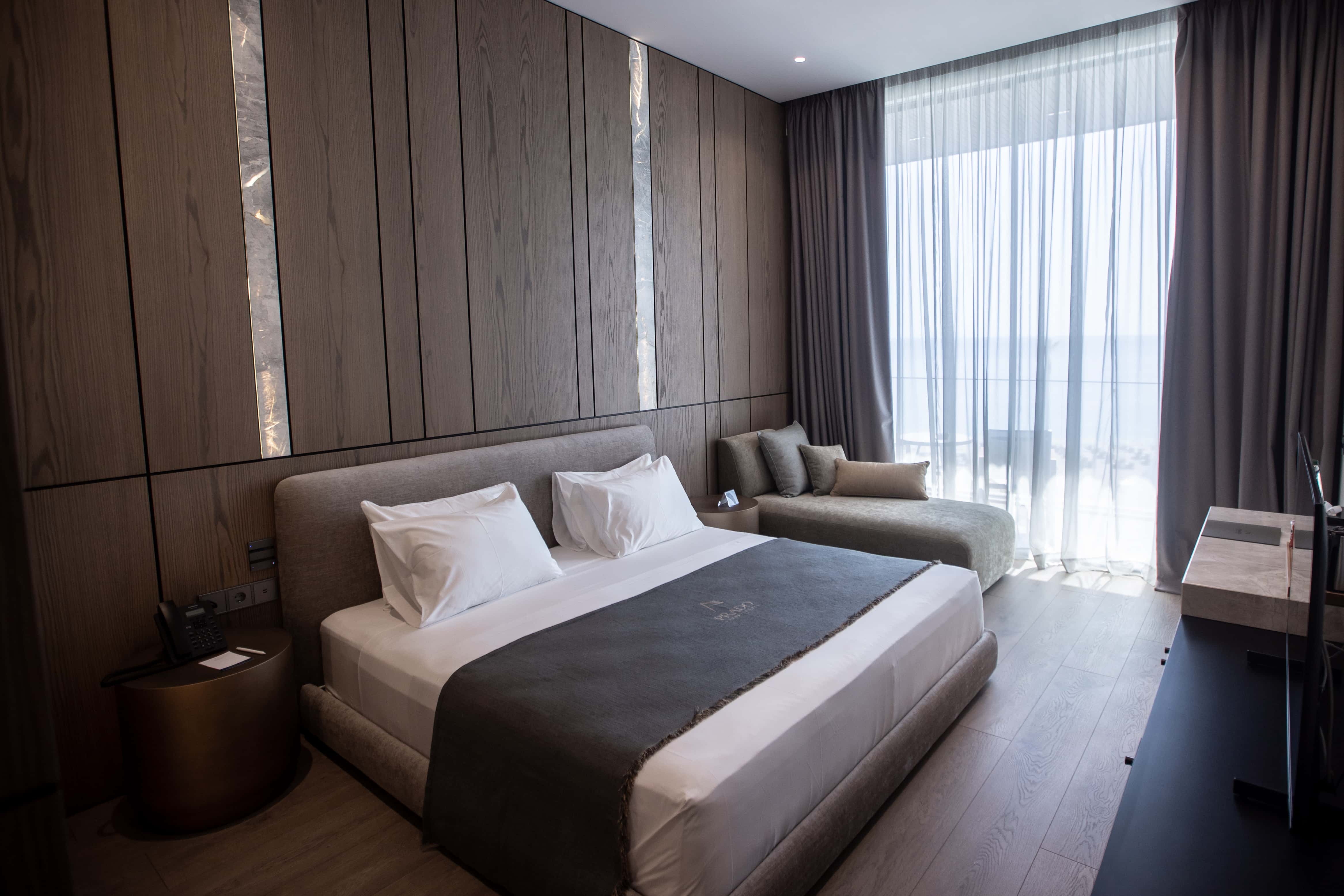 prado_luxury_hotel_room_junior_suite_seaview_full_view