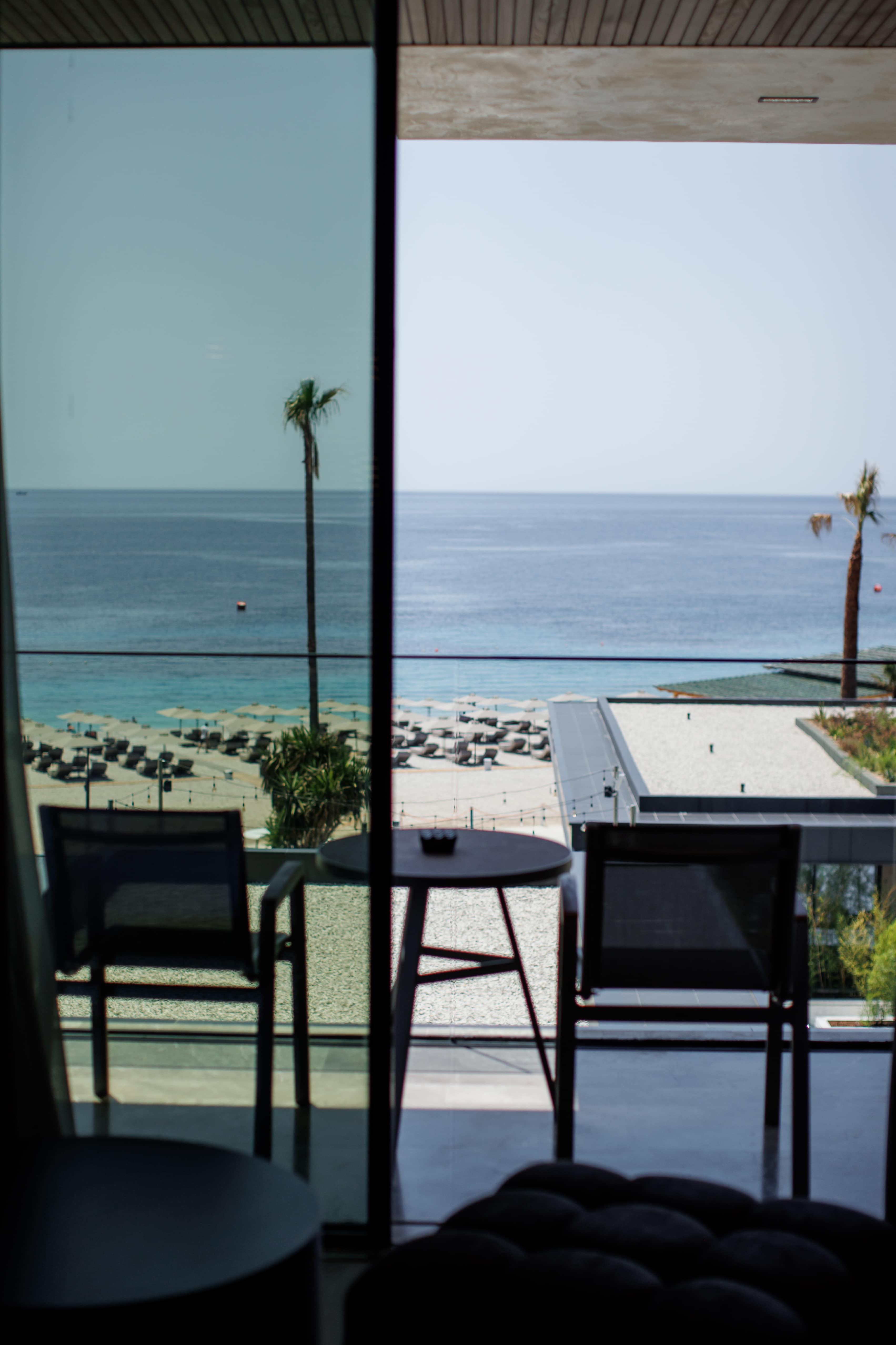 prado_luxury_hotel_room_junior_suite_seaview_jacuzzi_balcony_door_view