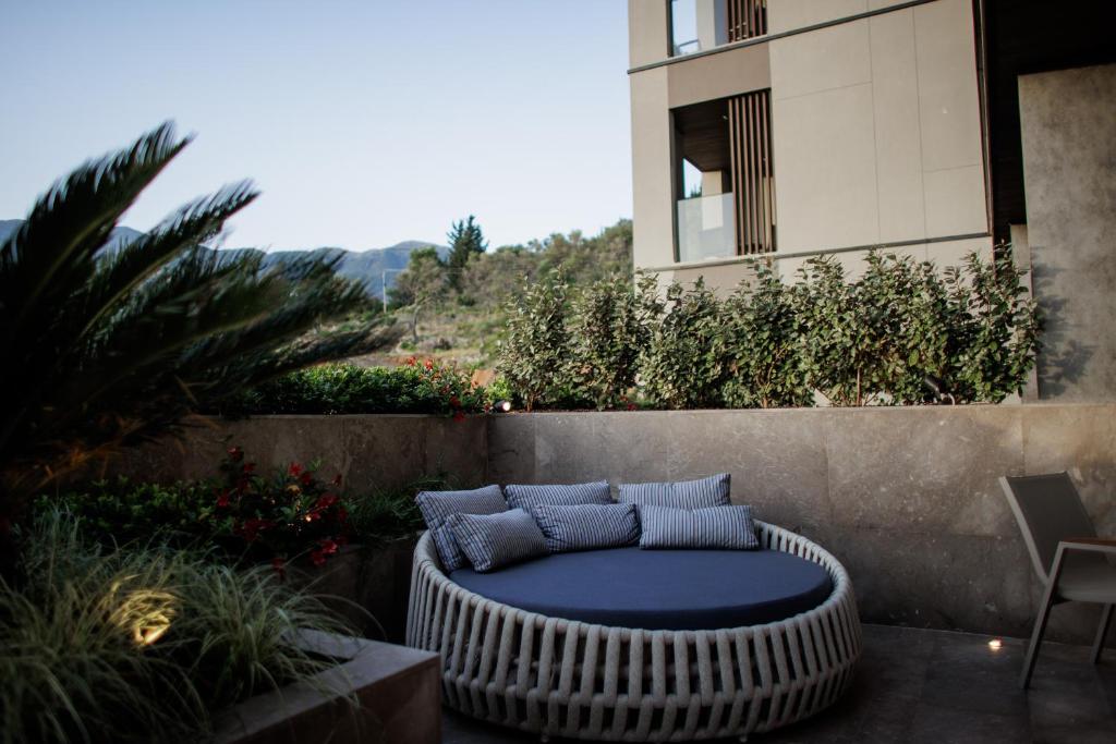 prado-luxury-hotel-junior-suite-jacuzzi-7