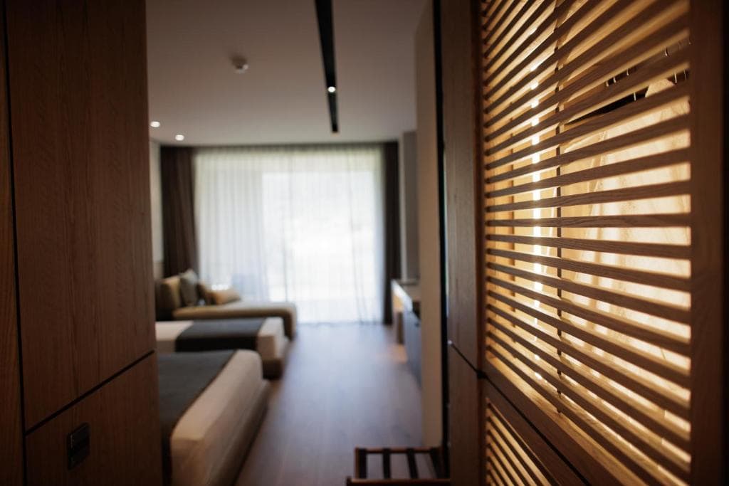 prado_luxury_hotel_family-std-room-2