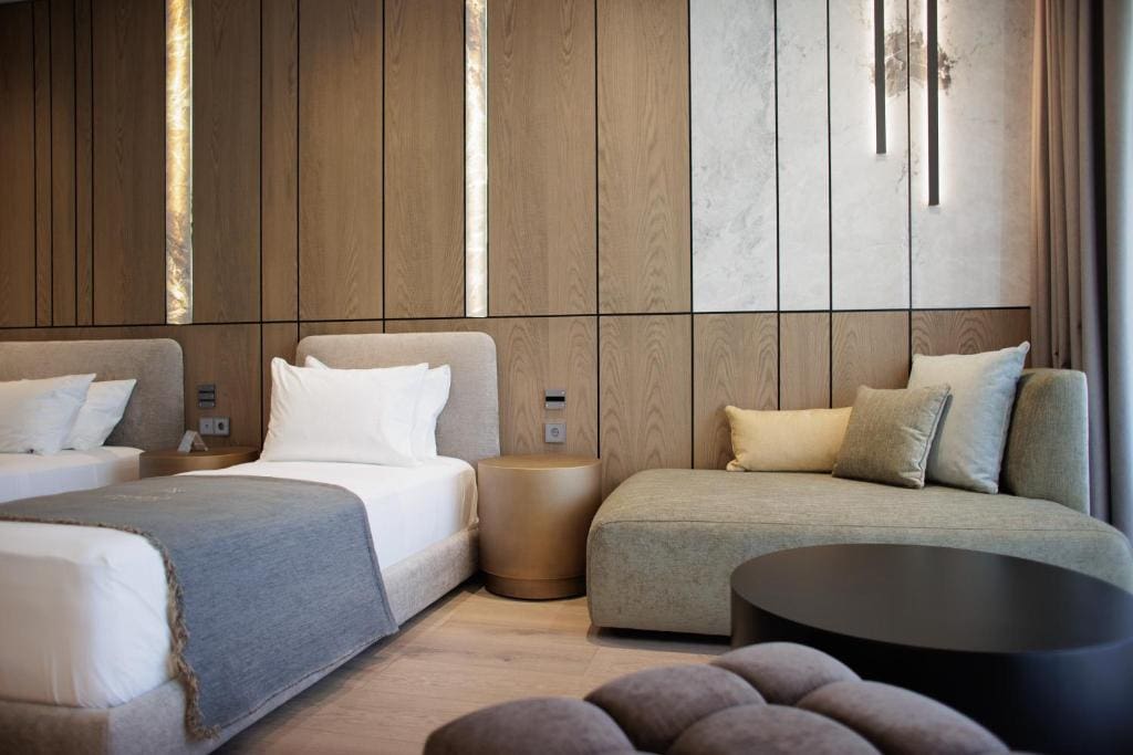 prado_luxury_hotel_family-std-room
